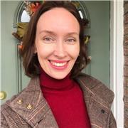 Professeure particulière de langue russe, offrant des cours individuels et collectifs en ligne pour tous niveaux